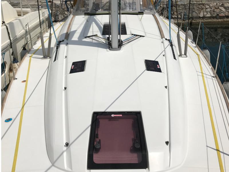Book yachts online - sailboat - Sun Odyssey 439 - SO439 - rent