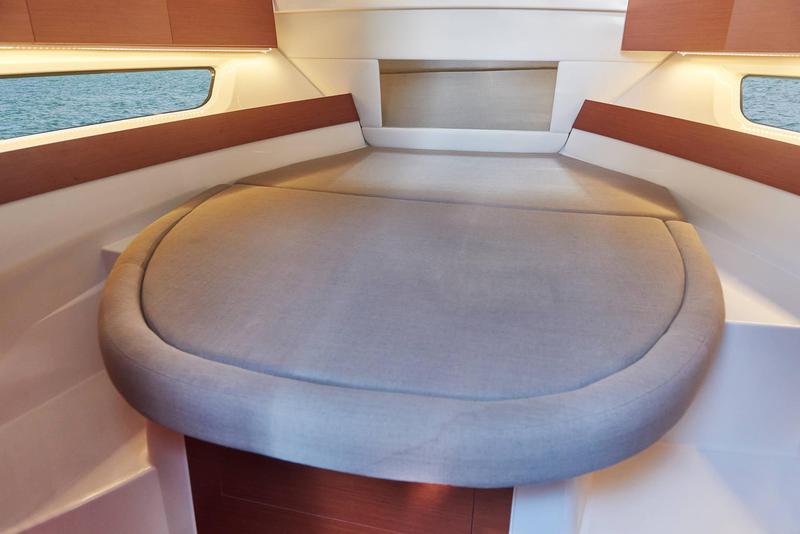 Book yachts online - motorboat - Merry Fisher 895 - ADRIANA - rent