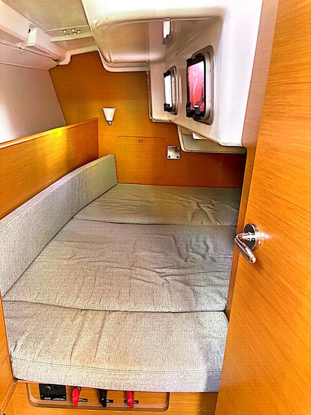 Book yachts online - sailboat - Sun Odyssey 33i - NENA - rent