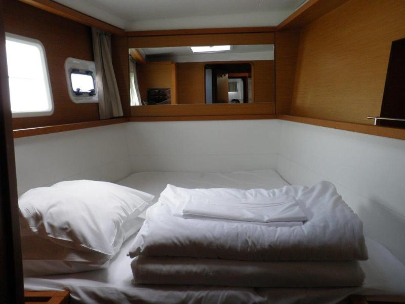 Book yachts online - catamaran - Lagoon 450 - DOUBLE TROUBLE II - rent