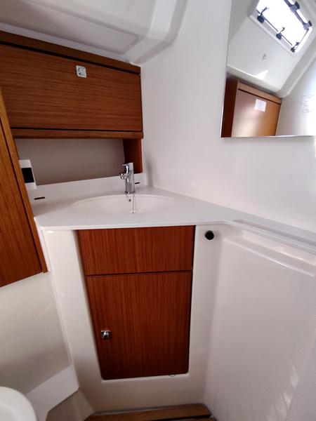 Book yachts online - sailboat - Bavaria Cruiser 46 Style - IO - rent