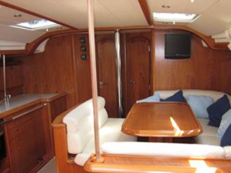 Book yachts online - sailboat - Sun Odyssey 49 - Vivianita - rent