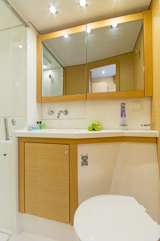 Book yachts online - catamaran - Lagoon 450  Fly A/C &amp; GEN &amp; WM - CASSIOPEIA II - rent