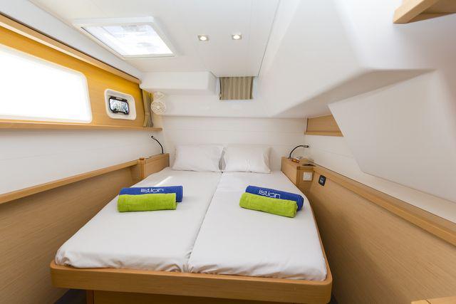 Book yachts online - catamaran - Lagoon 450  Fly A/C &amp; GEN &amp; WM - CASSIOPEIA II - rent