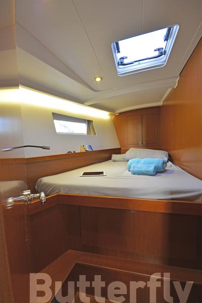 Book yachts online - sailboat - Oceanis 45 - Butterfly - rent