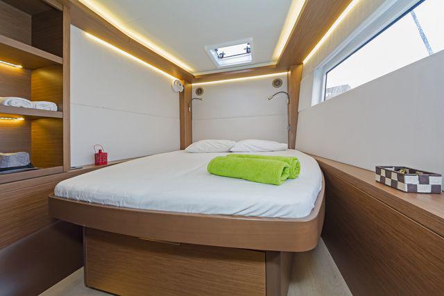 Book yachts online - catamaran - Lagoon 50 A/C &amp; GEN &amp; WM - K3 - rent