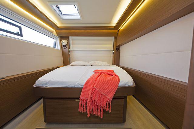 Book yachts online - catamaran - Lagoon 50 A/C &amp; GEN &amp; WM - K3 - rent