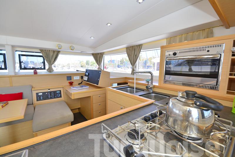 Book yachts online - catamaran - Lagoon 400 S2. - Turquoise - rent