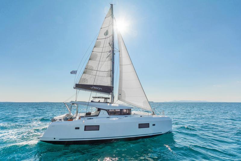 Book yachts online - catamaran - Lagoon 42 A/C &amp; GEN. - WIND WHISPER  - rent