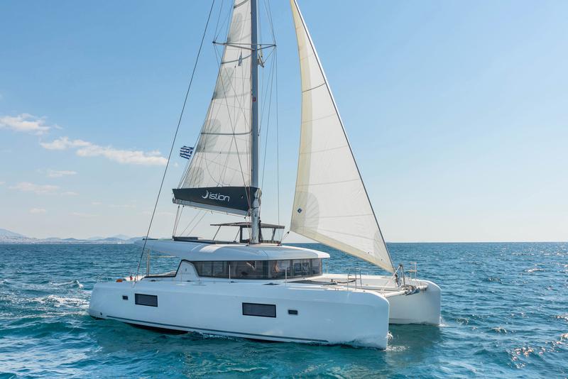 Book yachts online - catamaran - Lagoon 42 A/C &amp; GEN. - WIND WHISPER  - rent