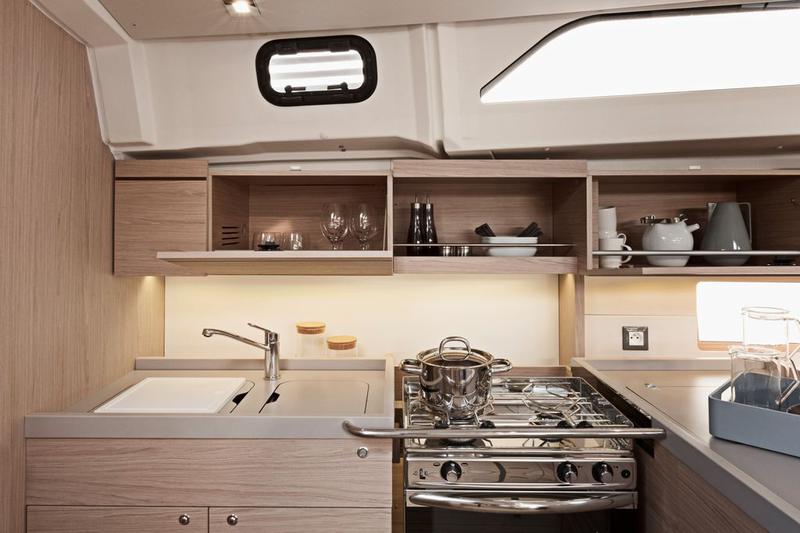 Book yachts online - sailboat - Oceanis 46.1 (5/3) - REBEKKA BLUE - rent