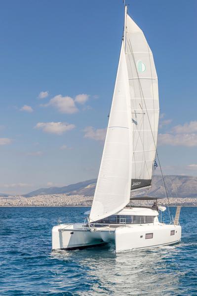 Book yachts online - catamaran - Lagoon 42 A/C &amp; GEN. - FANTASEA - rent