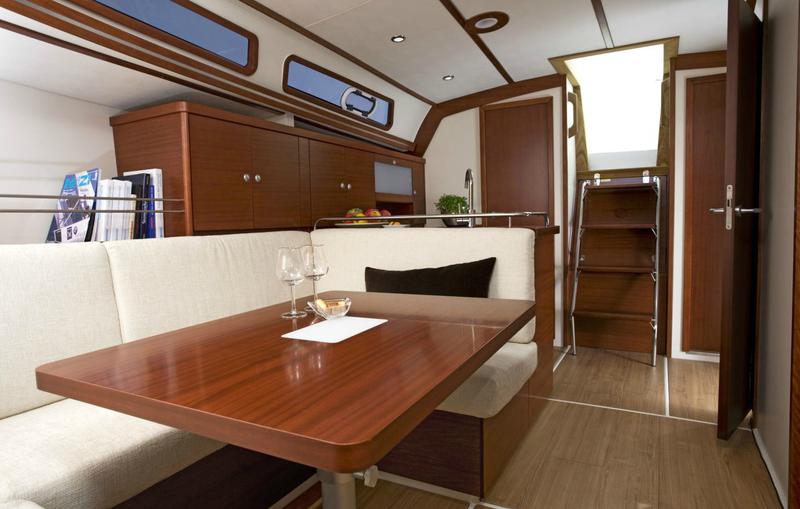 Book yachts online - sailboat - Hanse 400. - Flyer of Lorne - rent