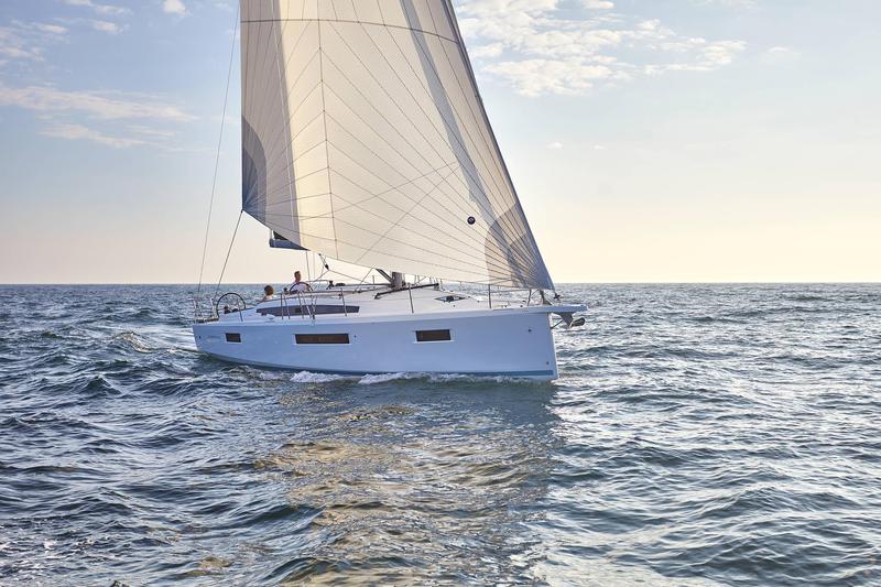 Book yachts online - sailboat - Sun Odyssey 410 - First Date - rent