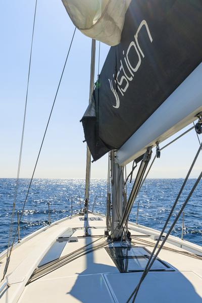 Book yachts online - sailboat - Oceanis 51.1 (5+1 cab) A/C &amp; GEN - YRIA - rent