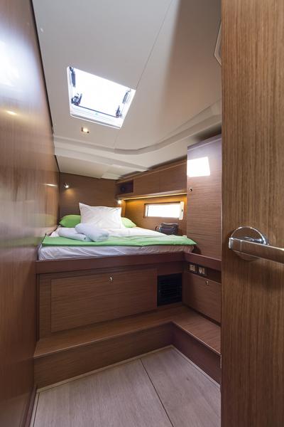 Book yachts online - sailboat - Oceanis 51.1 (5+1 cab) A/C &amp; GEN - YRIA - rent