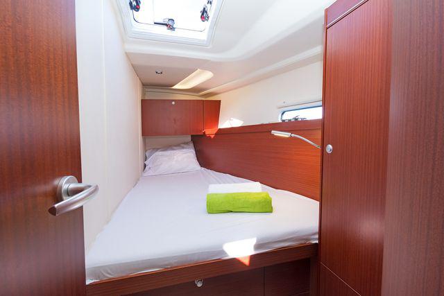 Book yachts online - sailboat - Hanse 455 - CAITLIN OF LORNE - rent