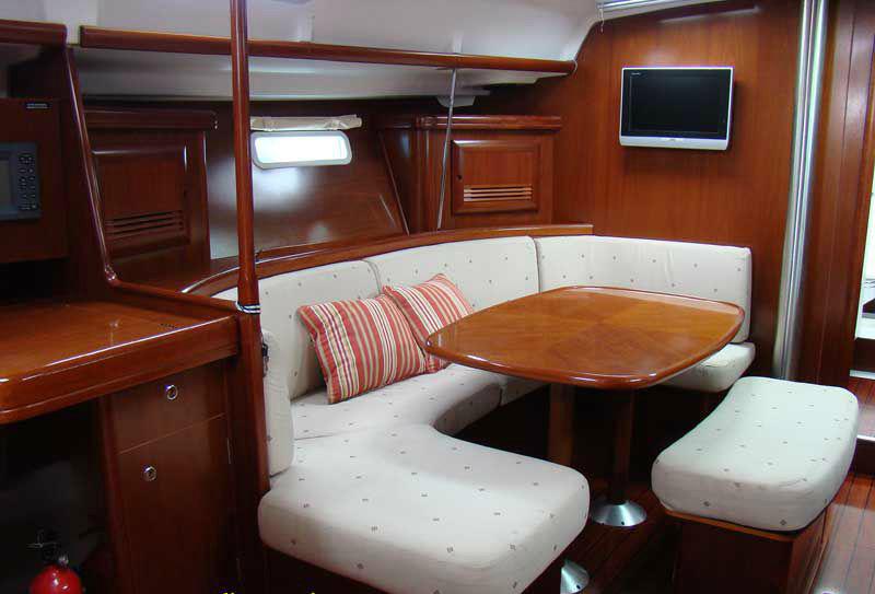 Book yachts online - sailboat - Oceanis 393 - Milica - rent