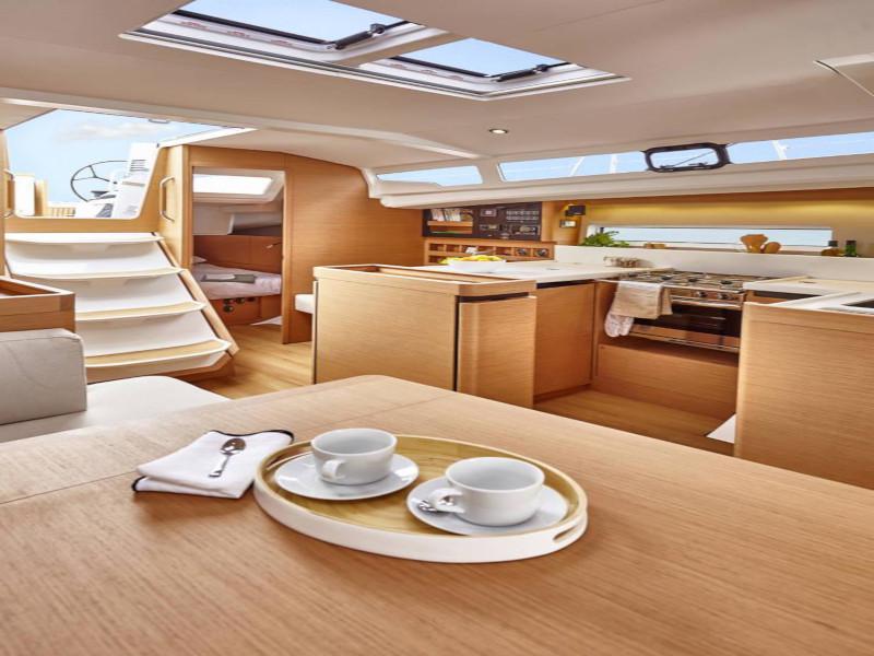 Book yachts online - sailboat - Sun Odyssey 440 - MIKE CHARLIE - rent