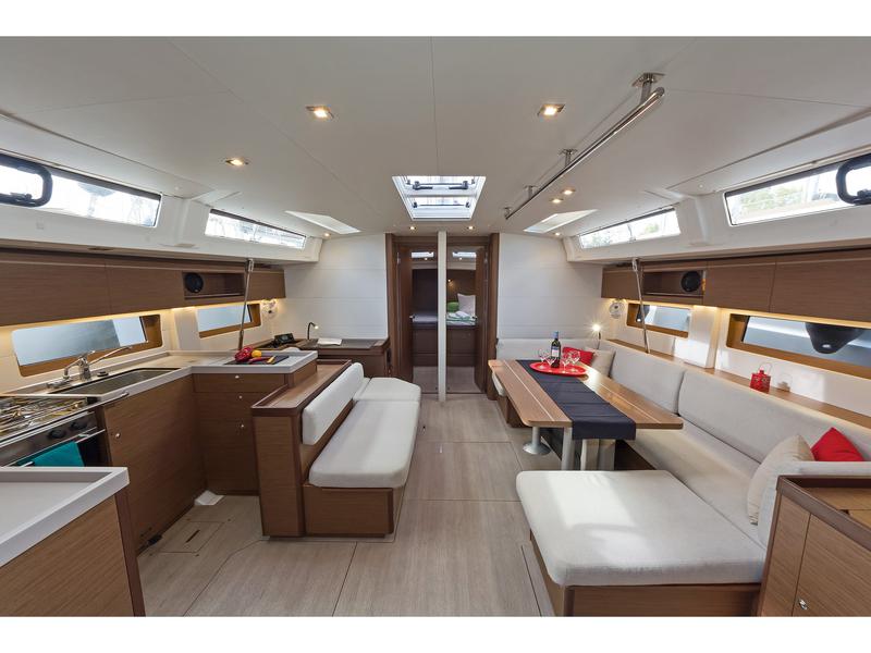 Book yachts online - sailboat - Oceanis 51.1 (5+1 cab) A/C &amp; GEN - FREYJA - rent