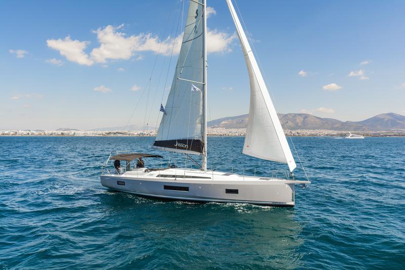 Book yachts online - sailboat - Oceanis 51.1 (5+1 cab) A/C &amp; GEN - CUBA LIBRE - rent