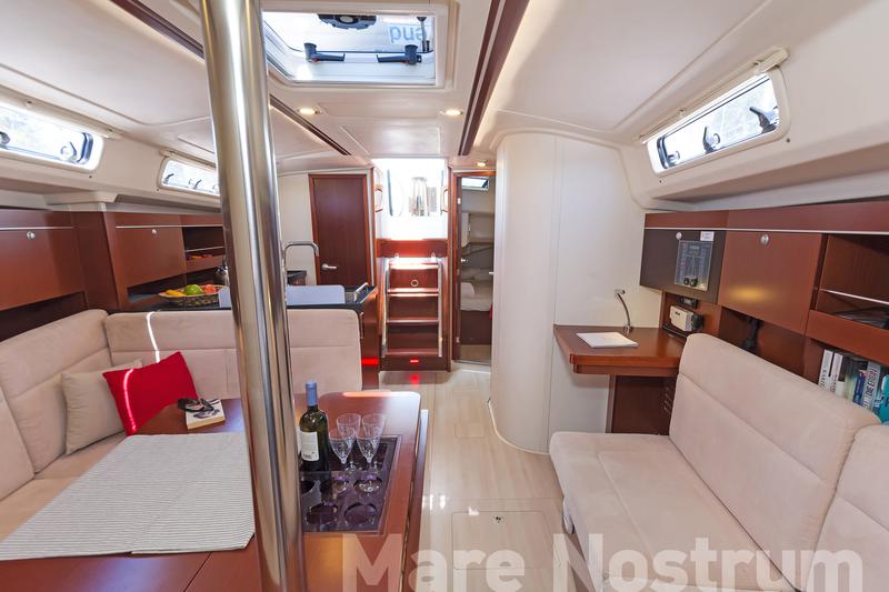 Book yachts online - sailboat - Hanse 385 - Mare Nostrum - rent