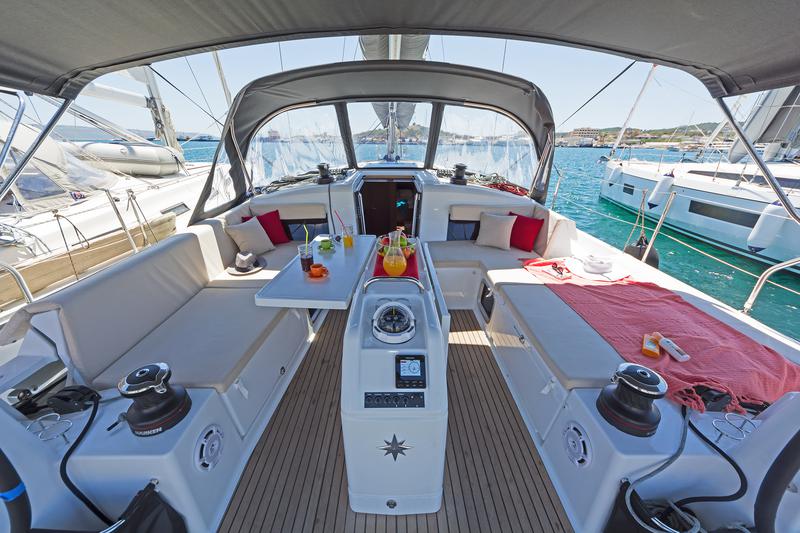 Book yachts online - sailboat - Sun Odyssey 490 - GOLDFISH - rent
