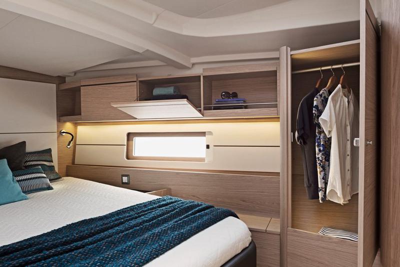Book yachts online - sailboat - Oceanis 46.1 (5/3) - SALTY KISS - rent
