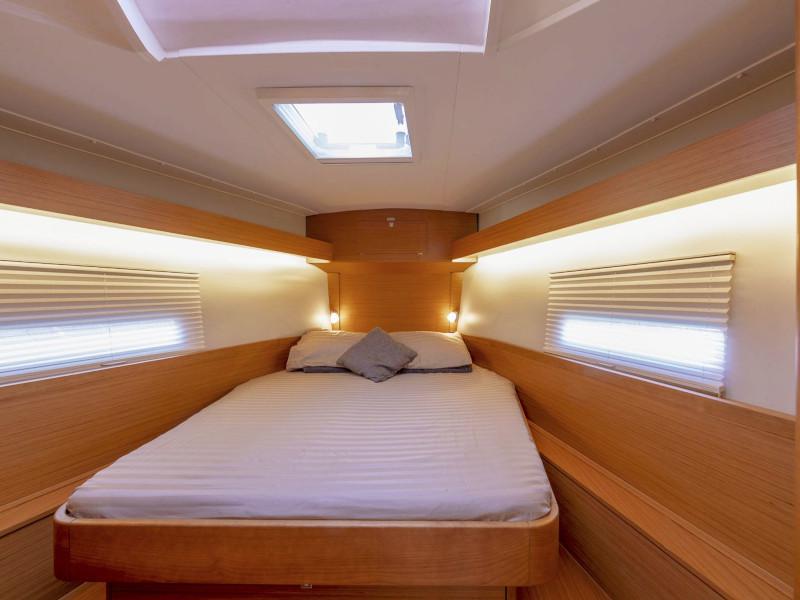 Book yachts online - sailboat - Sun Odyssey 440 - Jolly Roger - rent