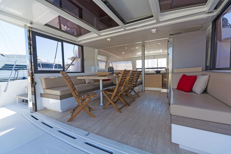 Book yachts online - catamaran - Bali 4.3 A/C &amp; GEN - ANNITA - rent