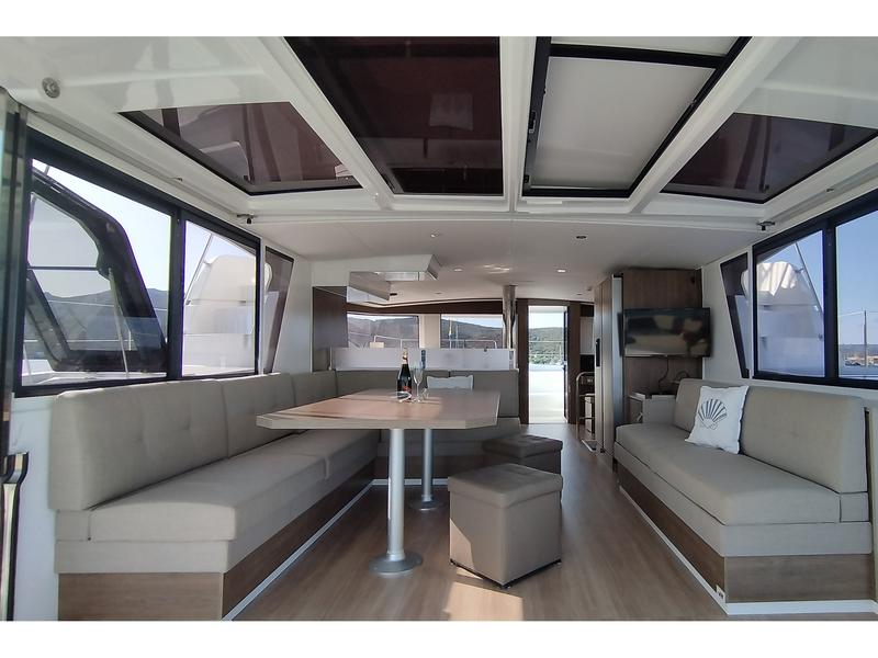 Book yachts online - catamaran - Bali 4.6 - Grampus - rent