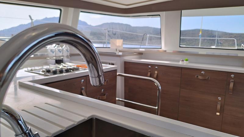 Book yachts online - catamaran - Bali 4.6 - Grampus - rent