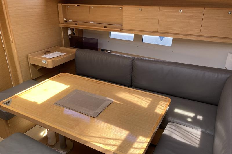 Book yachts online - sailboat - Dufour 460 Grand Large 5Cab - Abraxan - rent