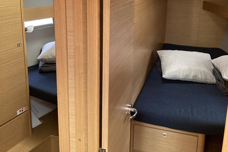 Book yachts online - sailboat - Dufour 460 Grand Large 5Cab - Abraxan - rent