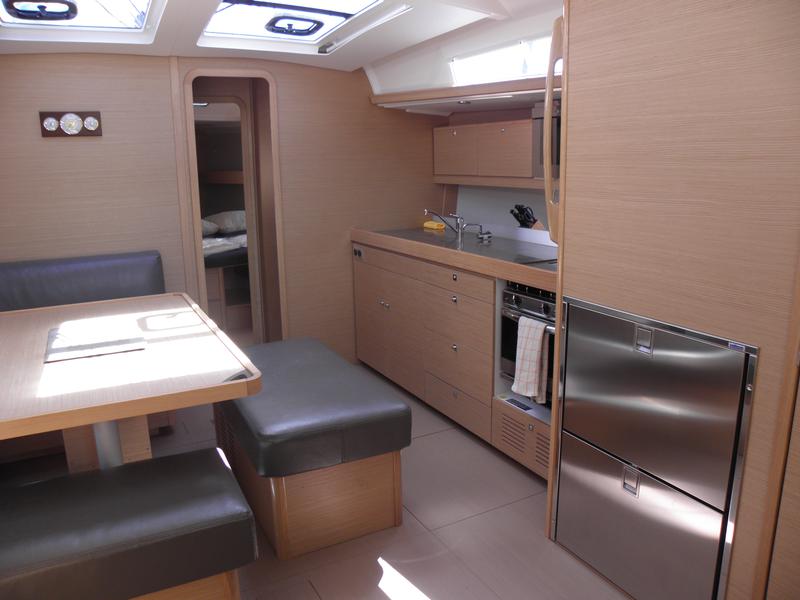 Book yachts online - sailboat - Dufour 460 Grand Large 5Cab - Abraxan - rent