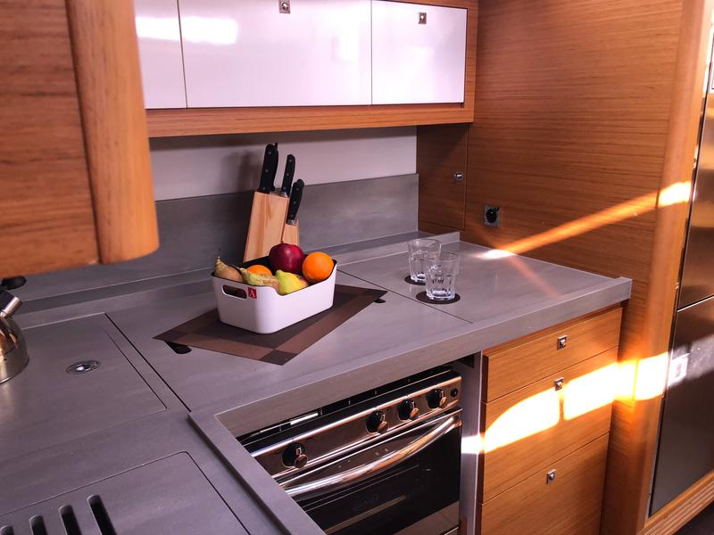 Book yachts online - sailboat - Dufour 470 - Potter - rent
