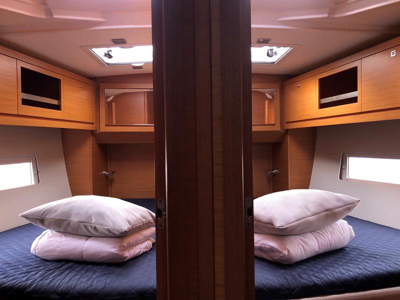 Book yachts online - sailboat - Dufour 470 - Potter - rent