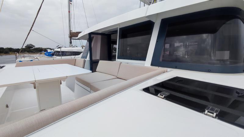 Book yachts online - catamaran - Bali 4.8 - Physeter - rent