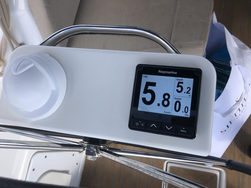 Book yachts online - sailboat - Dufour 430 Grand Large - Billywig - rent