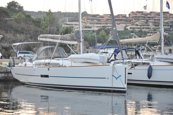 Book yachts online - sailboat - Dufour 350 Grand Large - Mirtilla - rent