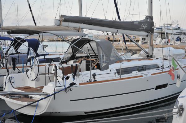 Book yachts online - sailboat - Dufour 350 Grand Large - Mirtilla - rent