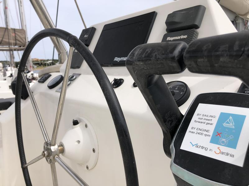 Book yachts online - catamaran - Dufour Catamaran 48 - Argo - rent