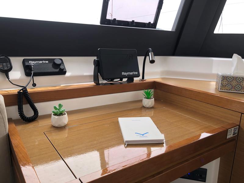 Book yachts online - catamaran - Dufour Catamaran 48 - Argo - rent