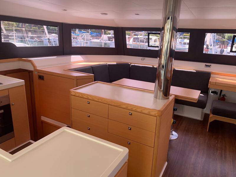Book yachts online - catamaran - Dufour Catamaran 48 - Oblivion Planet - rent