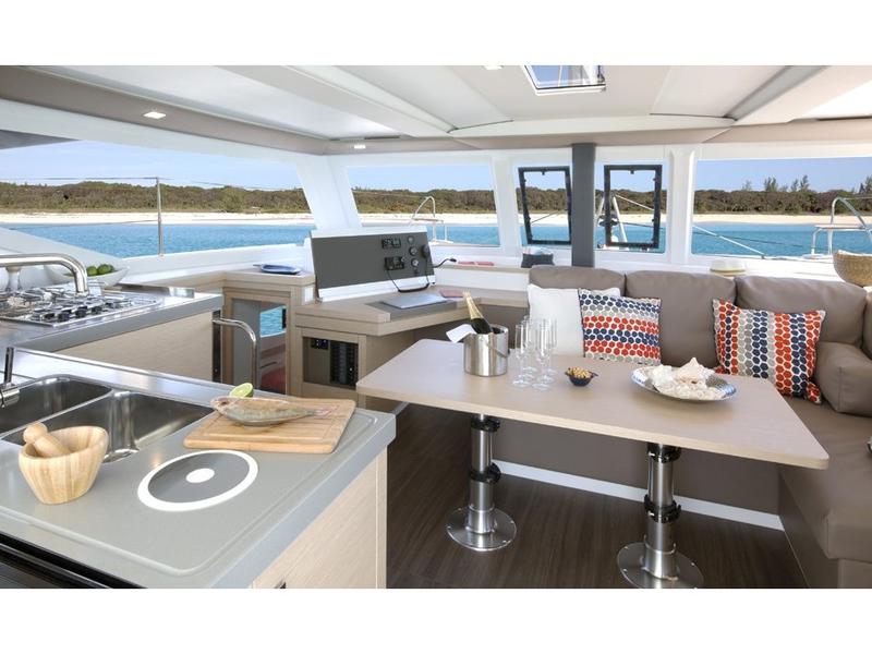 Book yachts online - catamaran - Fountaine Pajot LUCIA 40 - For Me Double - rent