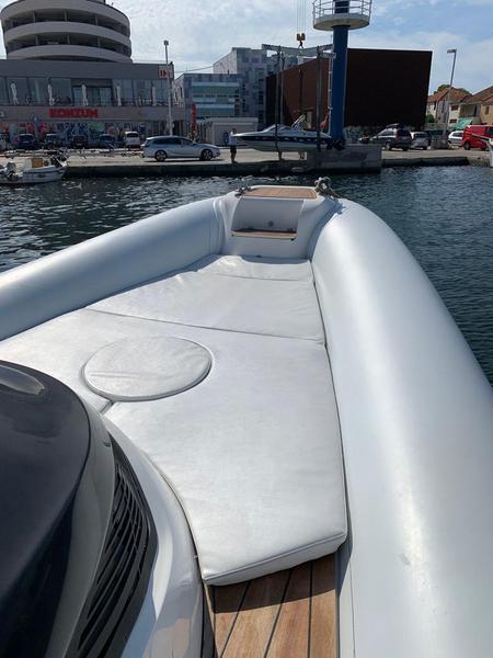Book yachts online - motorboat - Sacs Strider 11 - Oltre - rent