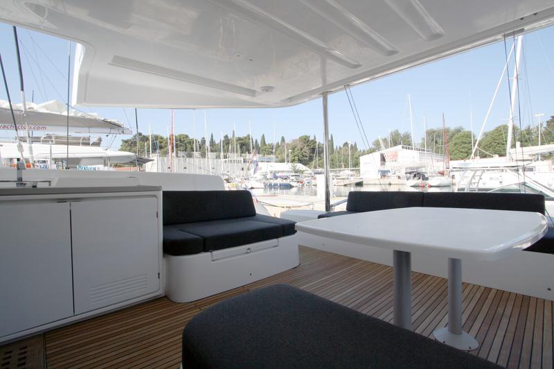 Book yachts online - catamaran - Lagoon 50 - Princess Claire - rent