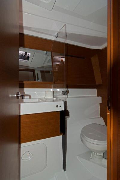 Book yachts online - sailboat - Sun Odyssey 410 - Red Kiss - rent