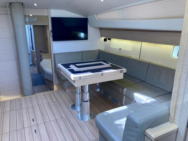 Book yachts online - sailboat - Jeanneau 64 - Nada III - rent