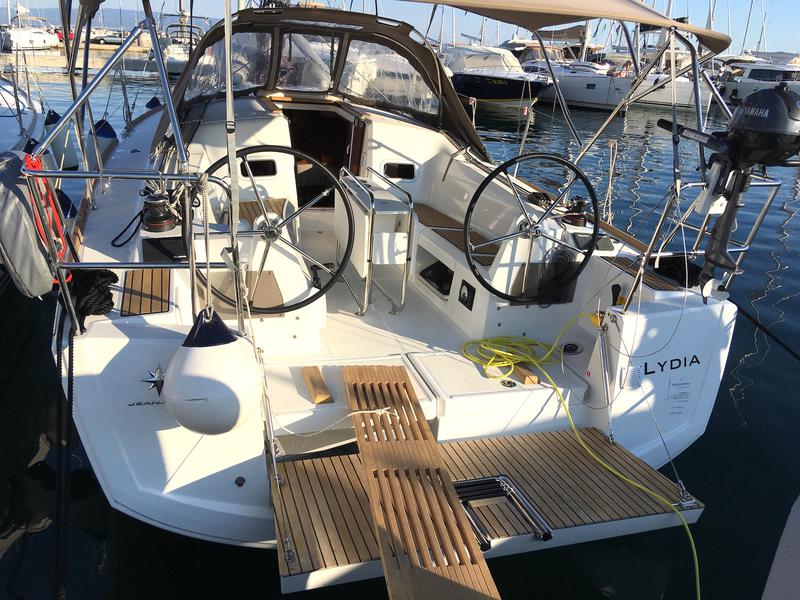 Book yachts online - sailboat - Sun Odyssey 349 - Lydia - rent